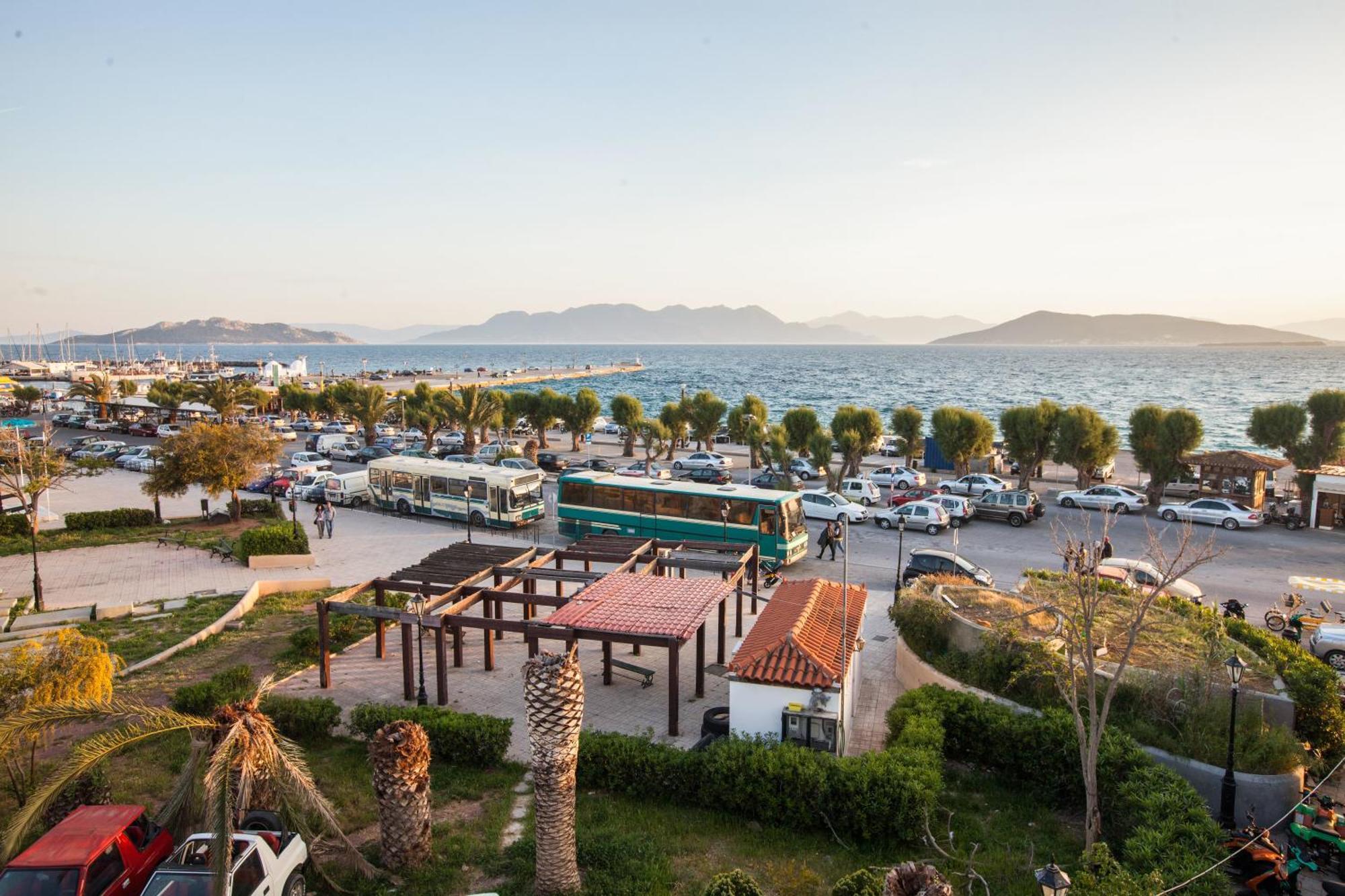 Togias Hotel Aegina 外观 照片