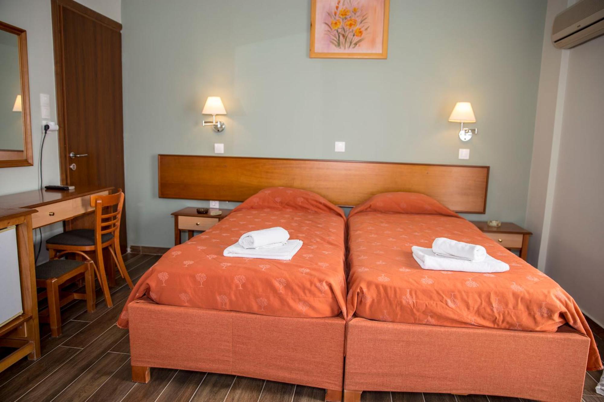 Togias Hotel Aegina 外观 照片