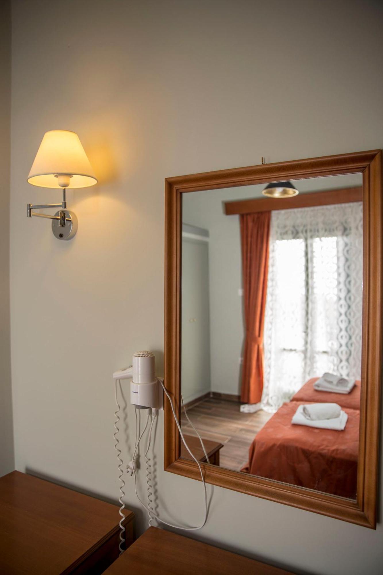 Togias Hotel Aegina 外观 照片