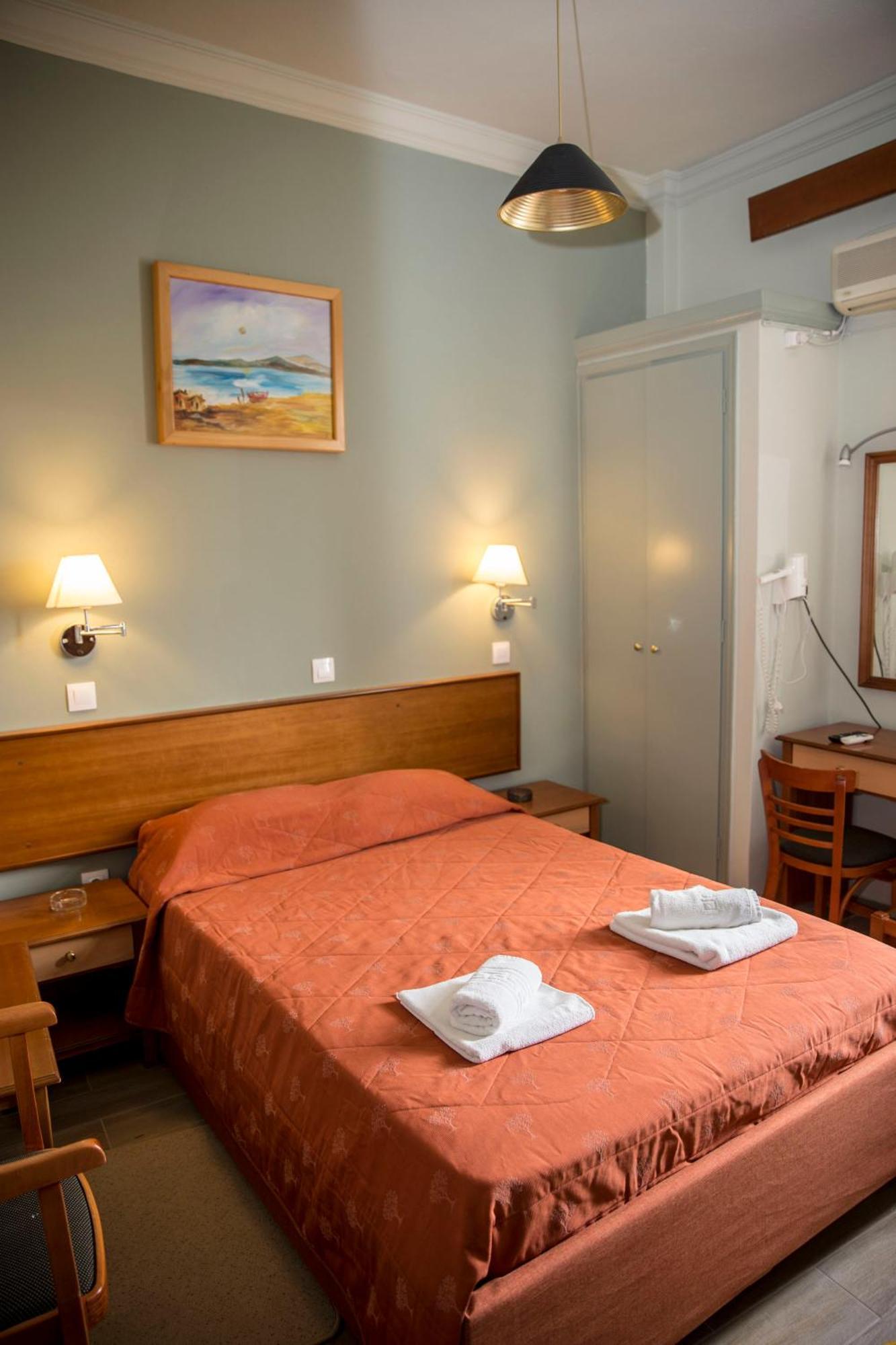 Togias Hotel Aegina 外观 照片